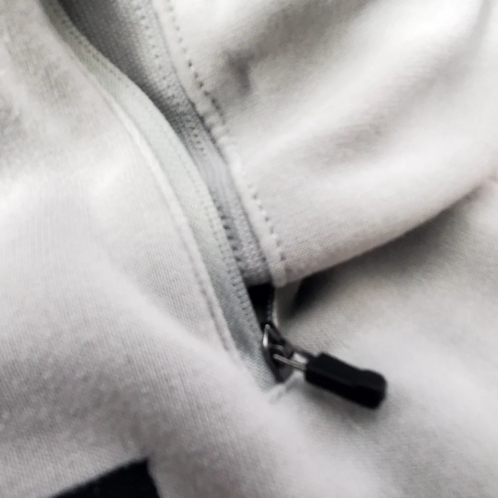 NFL Las Vegas Raiders Gray Hoodie NWT - Picture 6 of 9